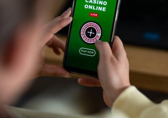 Exploring New Casino Games Through casino trực tuyến uy tín Platforms