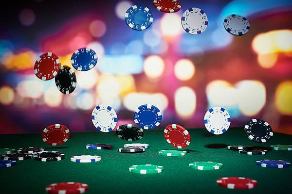 Explore Professional Live Dealer Tables through an online casino Singapore Platform for Gamers